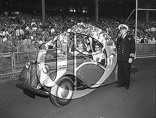 Corinne and Phil Rizzuto with daughters52N0032
